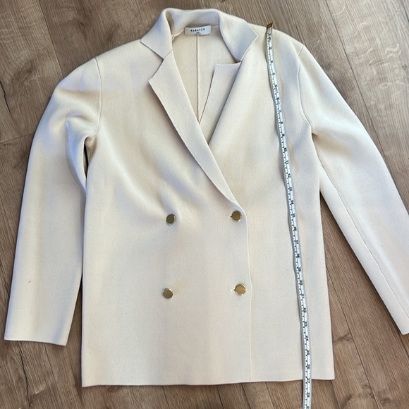 Aritzia Espace Cardigan blazer - mint condition - Picture 4 of 5